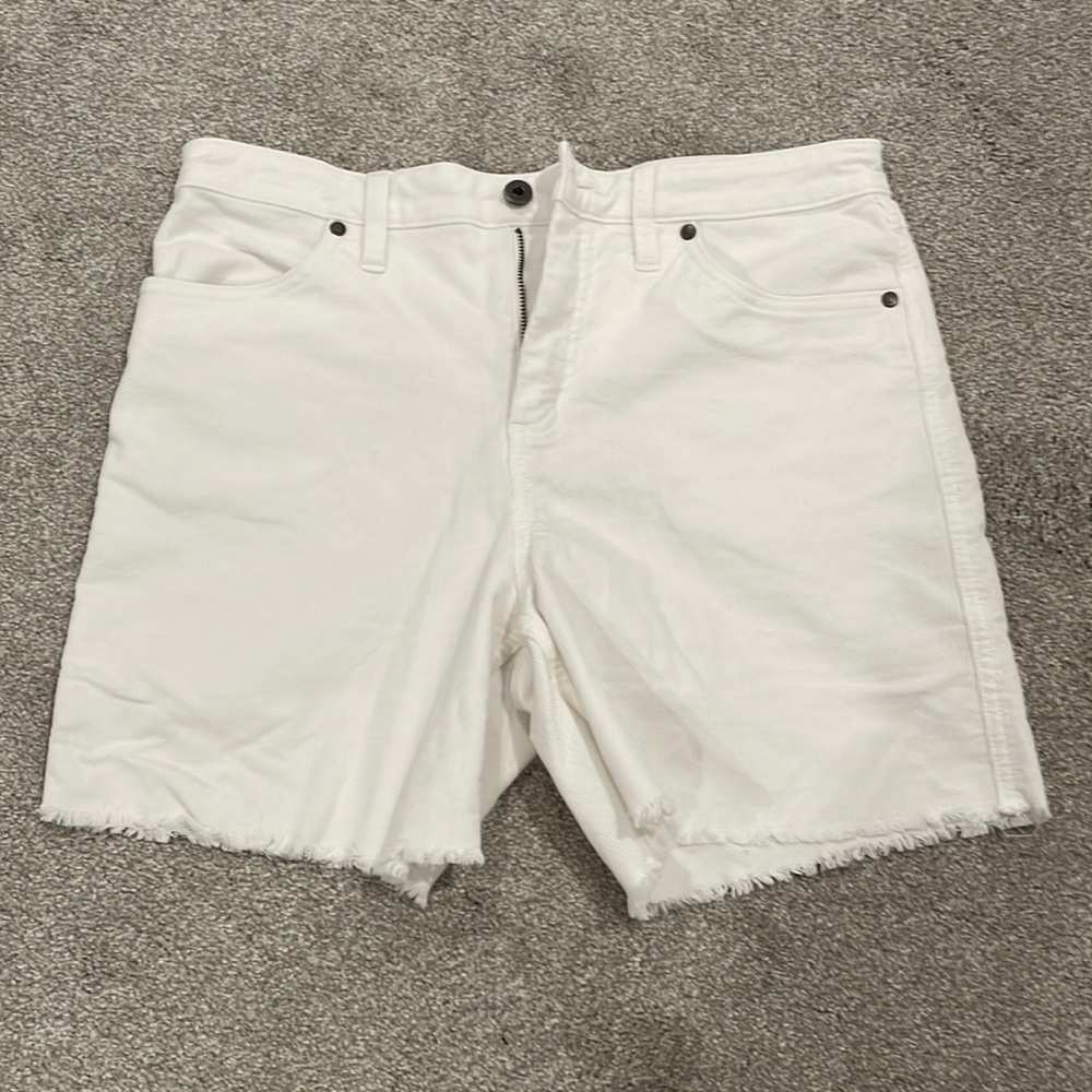 Carve Design- 6” High Rise Oahu shorts in white